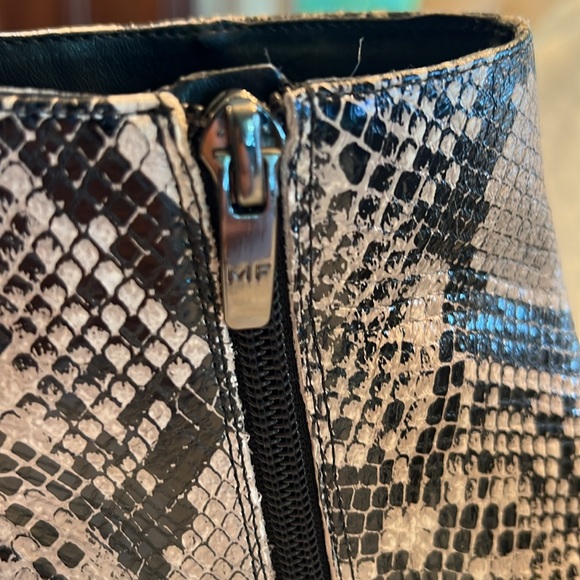 Marc Fisher Tammea2 snake print leather boots sz 7.5 - Picture 4 of 7